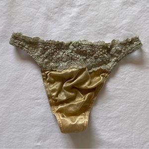Victoria’s Secret Vintage Thong